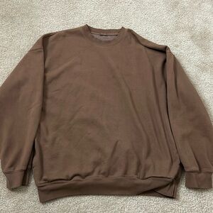 Brandy Melville: Erica Oversized Sweatshirt